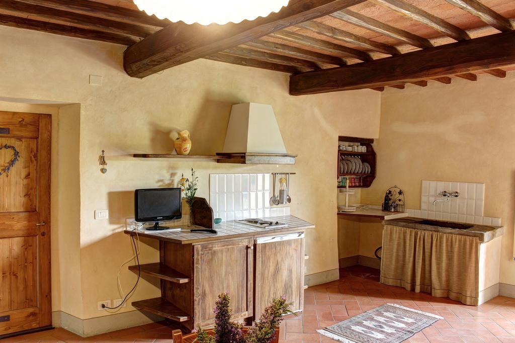 Agriturismo Casavecchia فيليني فالدارنو الغرفة الصورة