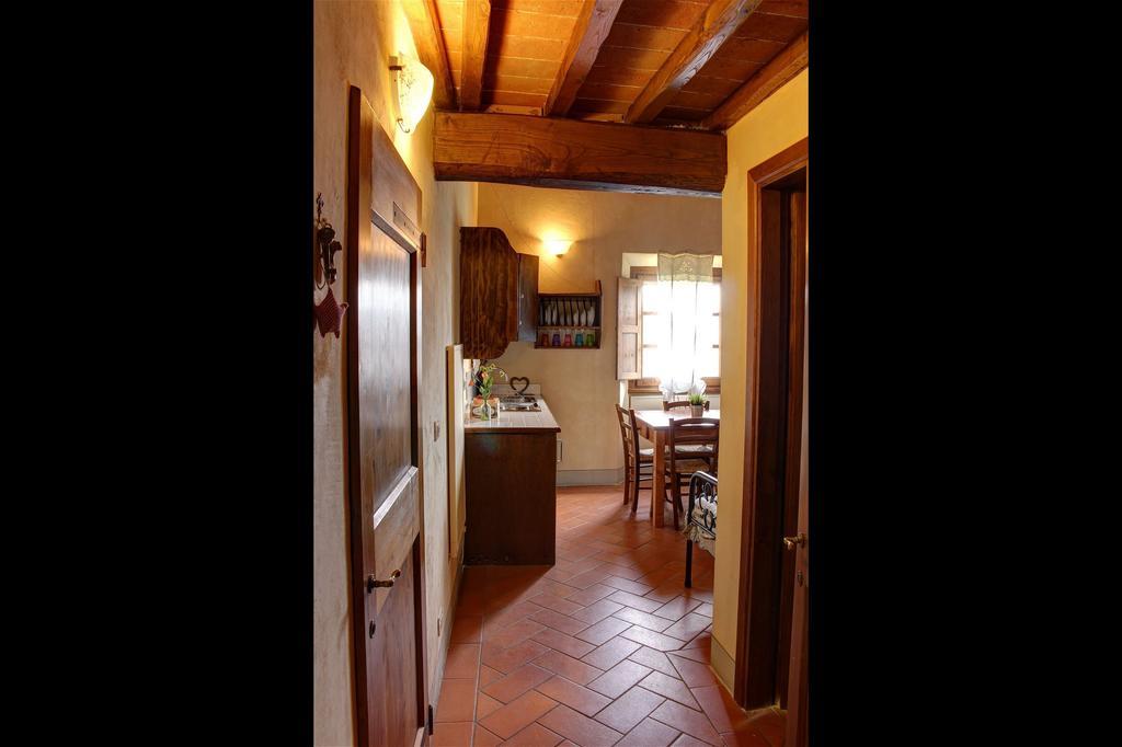 Agriturismo Casavecchia فيليني فالدارنو الغرفة الصورة